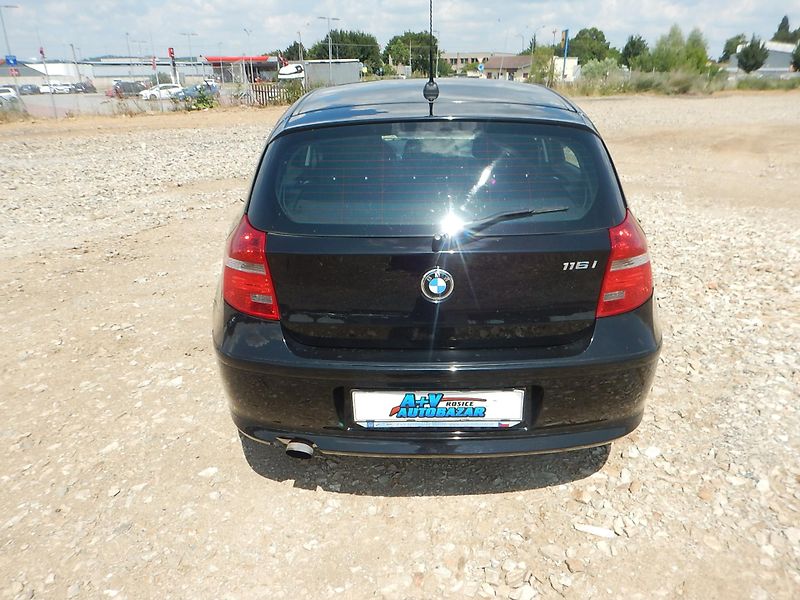 BMW Řada 1 116i, KLIMA, SERVISKA - fotka 7 z 29