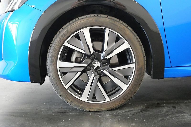 Peugeot 208 - fotka 10 z 23