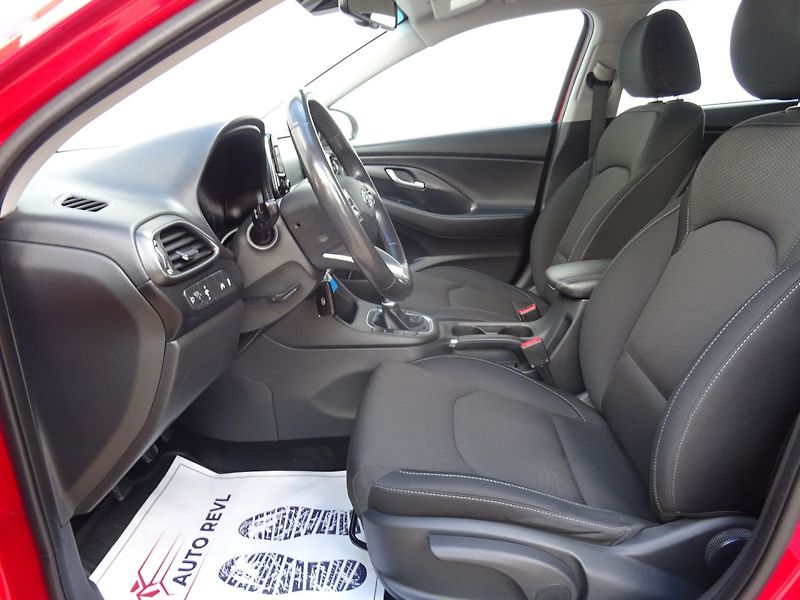 Hyundai i30 (2018) 1.4T-GDi,103kW,1majČR,S.k,DPH! - fotka 11 z 25
