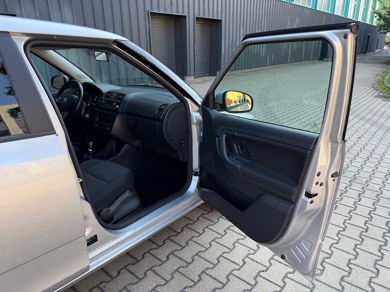 Škoda Fabia 1,2 TSi Best of /1.maj./servis - fotka 19 z 26