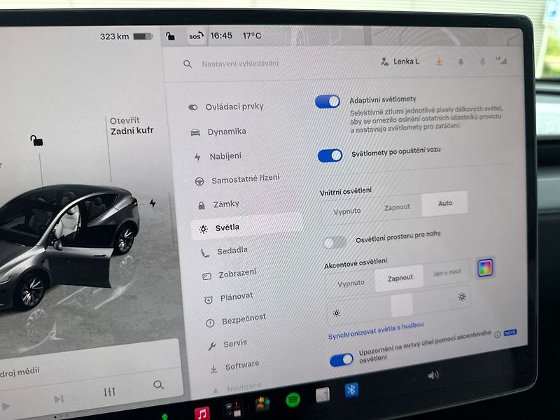 Tesla Model Y (2025) - fotka 64 z 76