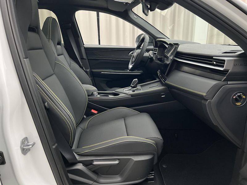 Lynk & Co 01 (2026) MORE PHEV - fotka 27 z 54