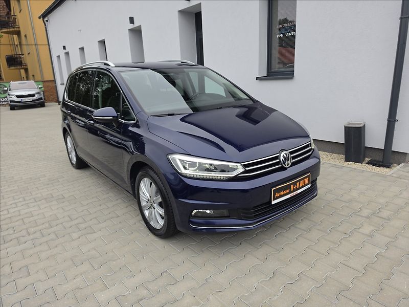 Volkswagen Touran 1,4 TSi 110KW DSG Highline 7MÍ - fotka 1 z 50