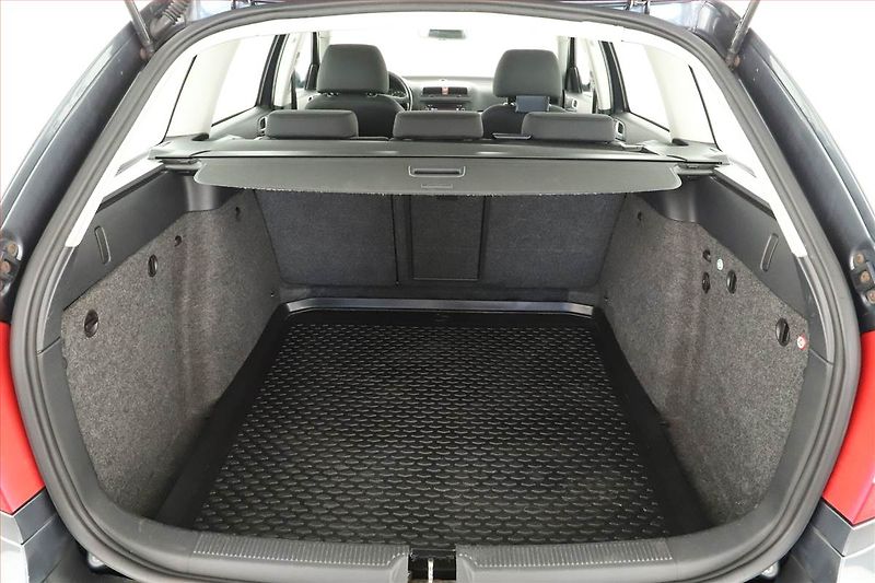 Škoda Octavia (2008) Elegance 1.9 TDI, po STK - fotka 13 z 14