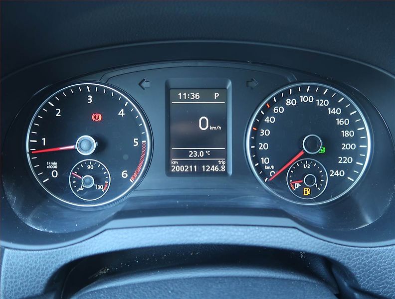 Volkswagen Sharan (2014) 2.0 TDI, Automat, Serv.kniha - fotka 11 z 15