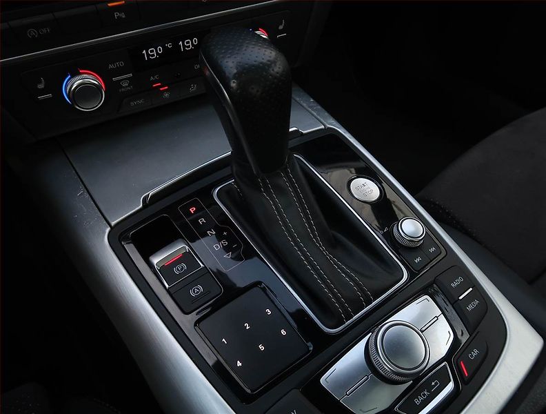 Audi A7 (2015) S-Line 3.0 TDI, 4X4, Automat - fotka 13 z 24