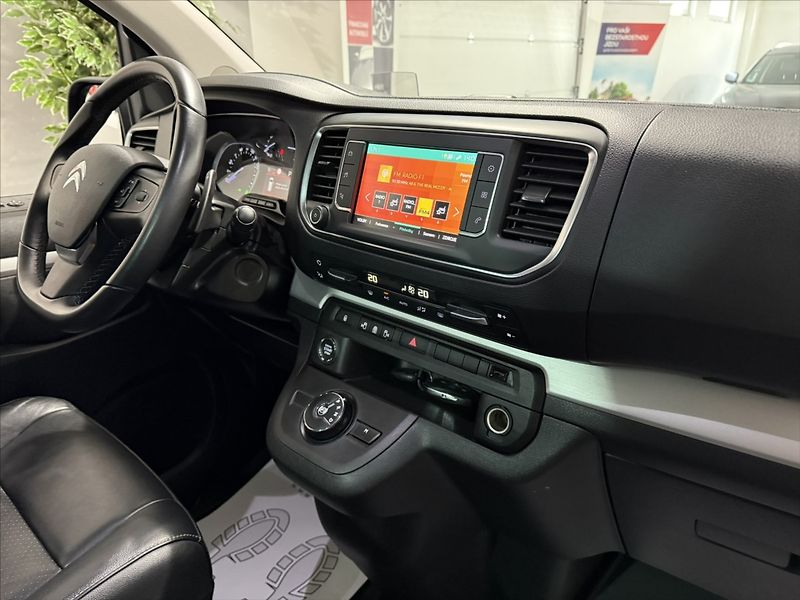Citroën SpaceTourer 2,0   HDI SHINE PANO WEBASTO - fotka 22 z 40
