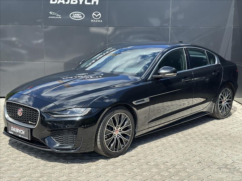 Jaguar XE 2,0 D180 R-Dynamic S AT DPH - fotka 3 z 31