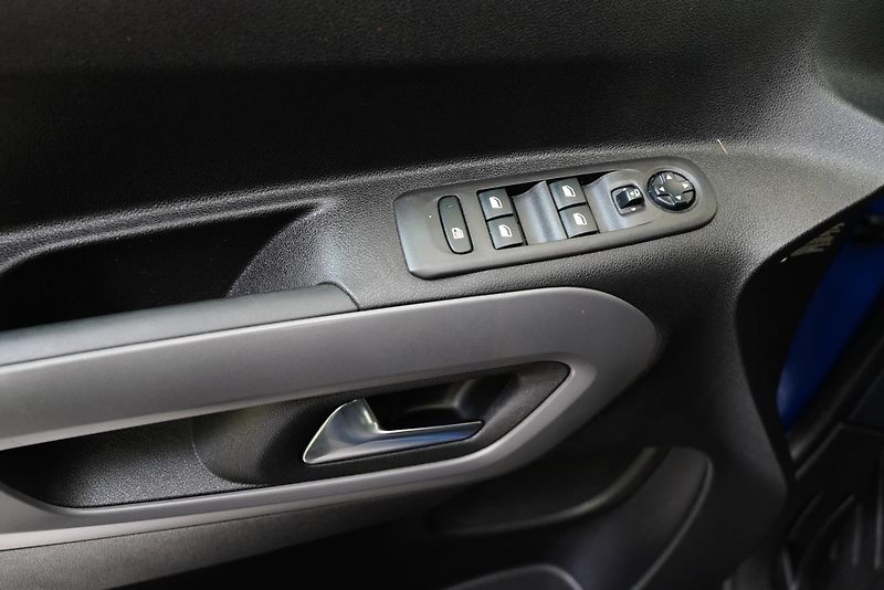 Toyota ProAce City Verso - fotka 12 z 23