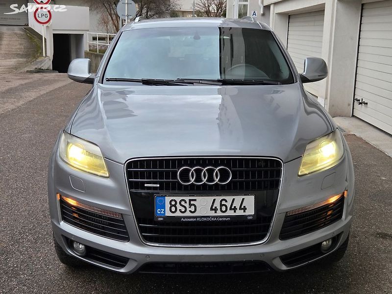 Audi Q7 (2007) 3.0TDI 171Kw ČR 1.maj Taž 3.5t - fotka 12 z 41