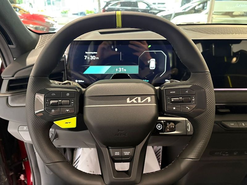Kia EV9 (2026) 7P 4x4 GT 374 KW + 99,8 KWH (2 - fotka 17 z 25