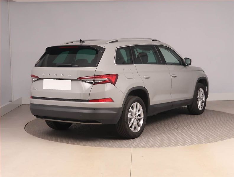 Škoda Kodiaq (2023) Style Plus 2.0 TDI - fotka 5 z 21