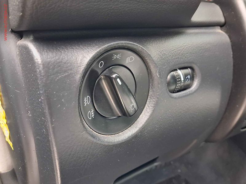 Škoda Superb (2007) 2.5TDi, ČR, AT - fotka 15 z 16