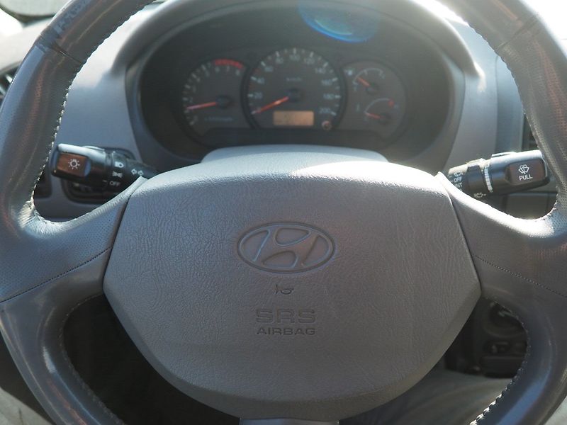 Hyundai Accent (2006) 1.4i, 63kW, AC - fotka 19 z 29