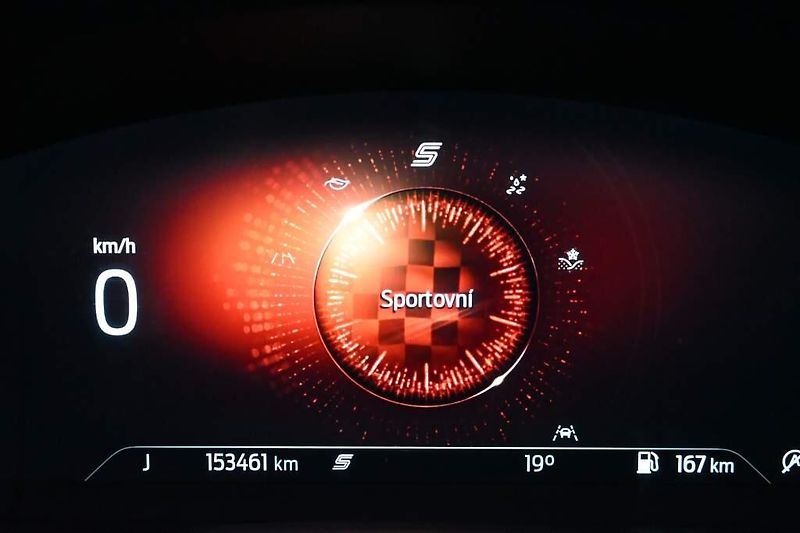 Ford Kuga (2022) 2.0 LED ACC VIRTUAL Tažné Kame - fotka 32 z 37