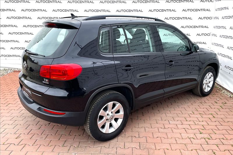 Volkswagen Tiguan 1,4 TSi,90kW,serv.kniha - fotka 4 z 22