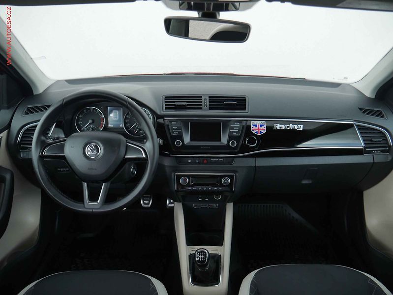 Škoda Fabia (2016) 1.2TSi, 1.maj,ČR, Style - fotka 8 z 15