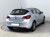 Opel Astra (2015) 1.4 T, LPG, po STK, dobrý stav - náhled 4