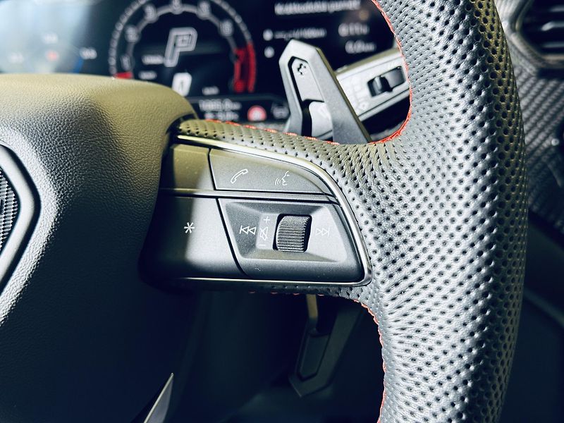 Lamborghini Urus (2023) S*23*B&O*MASAŽ*HUD*TV*CARBON - fotka 22 z 44