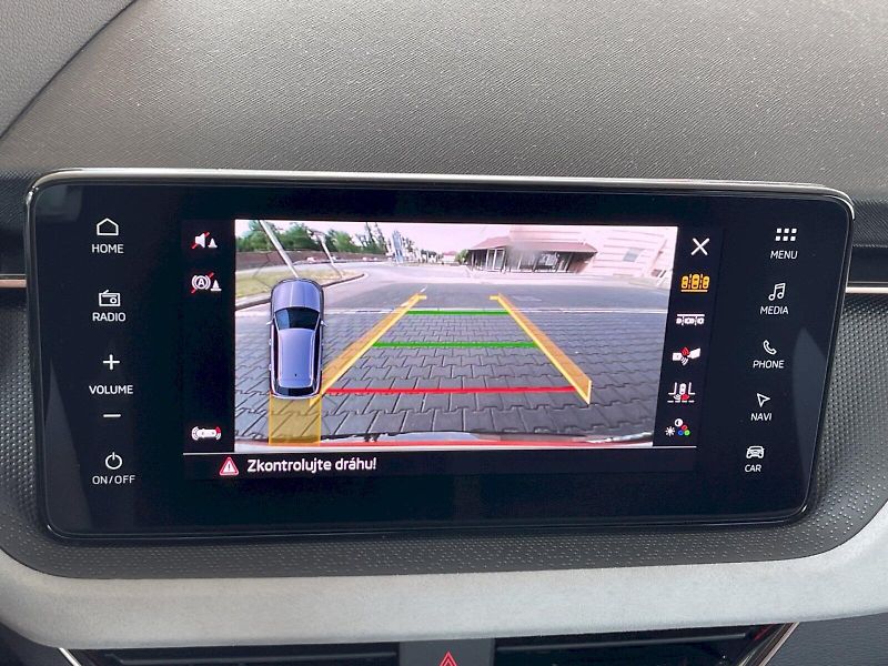 Škoda Kamiq (2025) 1.5 TSI 110kW Top Selection - fotka 16 z 34