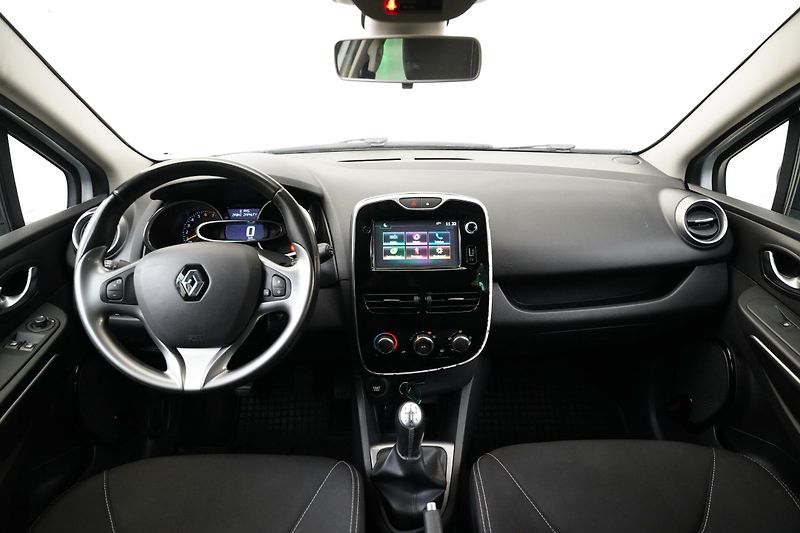 Renault Clio - fotka 5 z 22