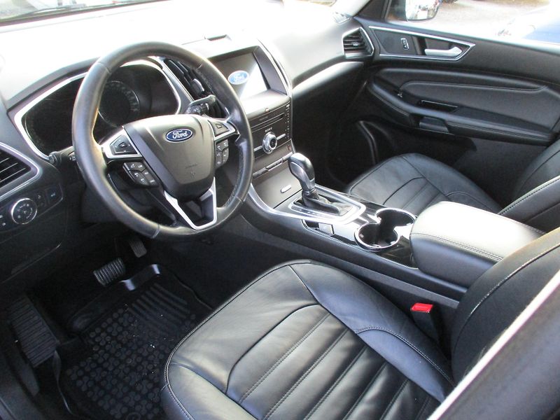 Ford Galaxy (2018) 2,0 TDCi - fotka 10 z 11