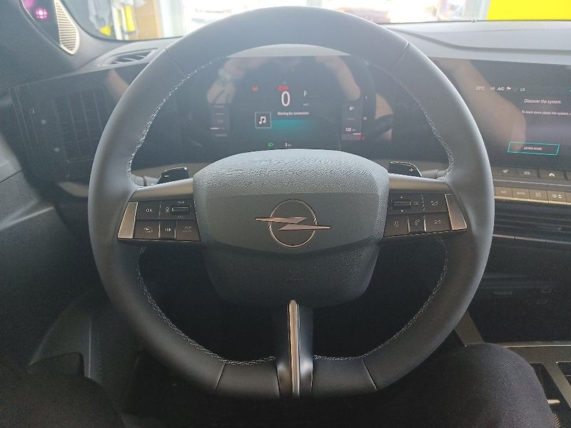 Opel Astra (2026) 5DR GS Hybrid 1,2T 145k Aut - fotka 17 z 29