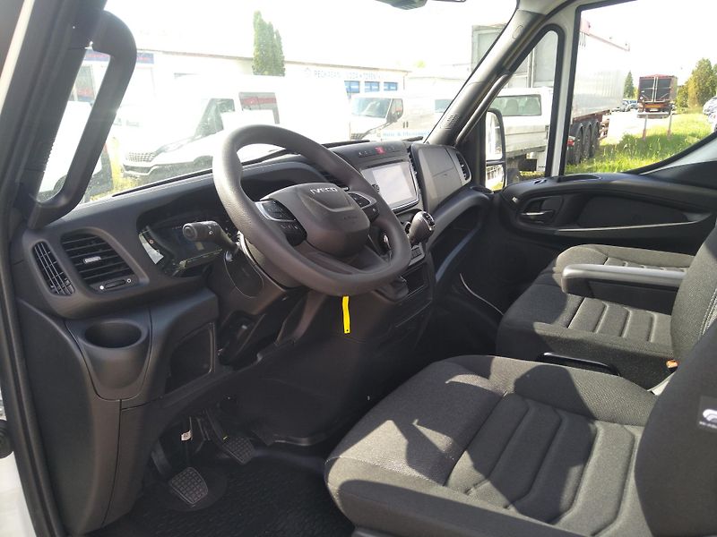 Iveco Daily 35S160  3,0L 4,2m - fotka 8 z 8