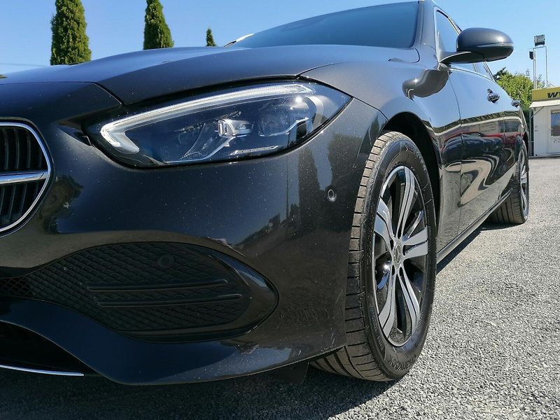 Mercedes-Benz Třídy C (2022) 200d 9G Luxury Line,Kůže - fotka 40 z 42