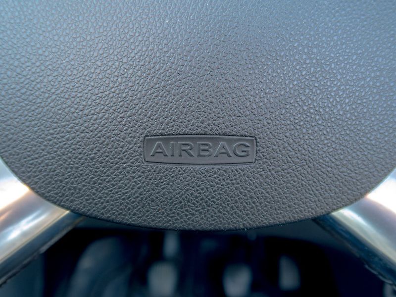 Ford Focus (2008) 1.6i 16V 74KW – KABRIO - fotka 26 z 41