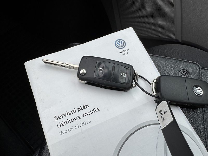 Volkswagen Transporter (2017) 2.0TDi Klima Tempomat Tažné Z - fotka 29 z 44