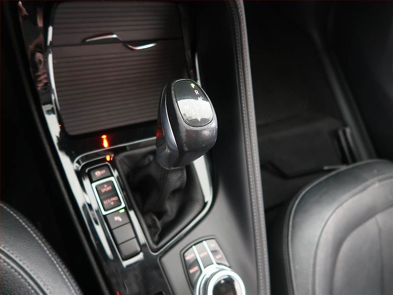 BMW X1 (2016) sDrive18d, Automat, Kůže - fotka 13 z 21