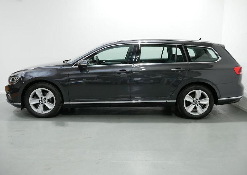 Volkswagen Passat - fotka 3 z 21