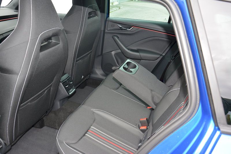 Škoda Kamiq (2025) Monte Carlo 1,0 TSI 85 kW 6 MP - fotka 16 z 21