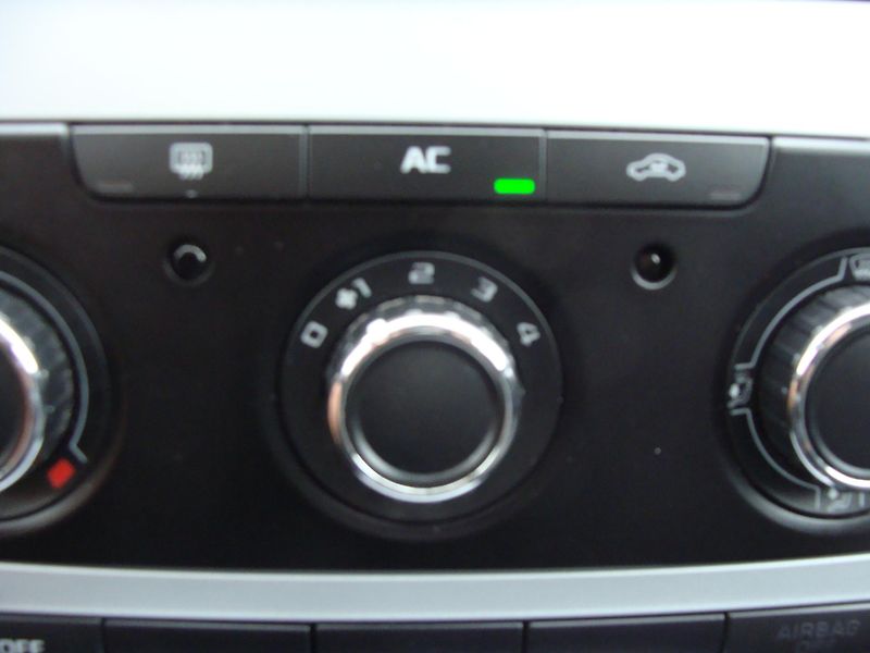 Škoda Octavia 1.4 TSi, 90 kW, klimatizace - fotka 21 z 27