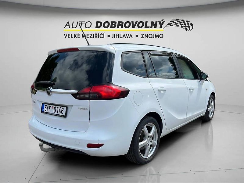 Opel Zafira Tourer 1.4 Turbo MT6 (103kW)/0 - fotka 8 z 41