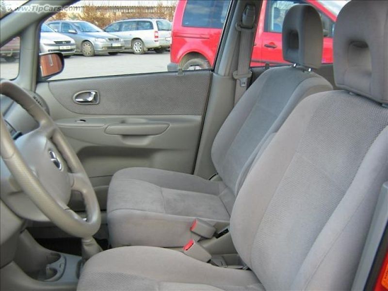 Podoba Mazdy 3 MPS je zatím tajemstvím (na fotce civilní Mazda 3)