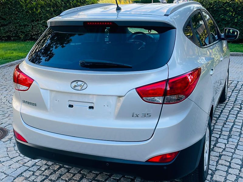 Hyundai ix35 2.0i MANUÁL VÝHŘEV SERVISKA - fotka 11 z 45