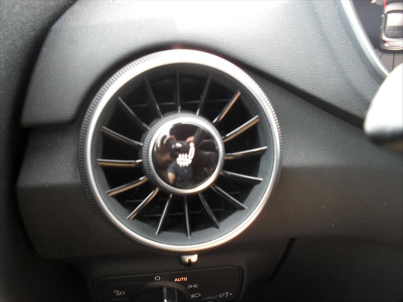 Audi TT 2,0 TDI Ultra 135Kw S-Line LED - fotka 26 z 29