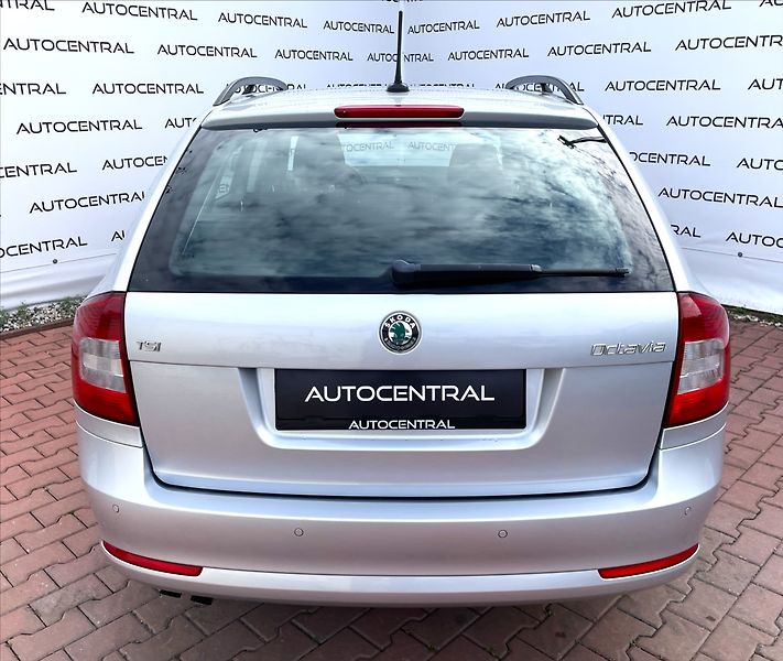 Škoda Octavia 1,4 Tsi Family 90kw , Navi , s - fotka 5 z 22