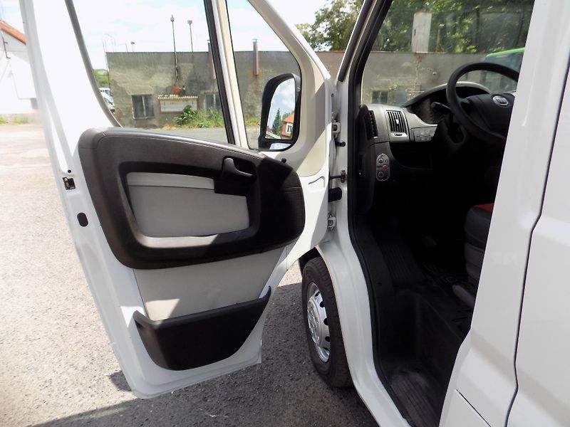 Fiat Ducato (2012) 2,3 109KW 7 MIST 3STR SKLÁPĚČ  - fotka 11 z 49
