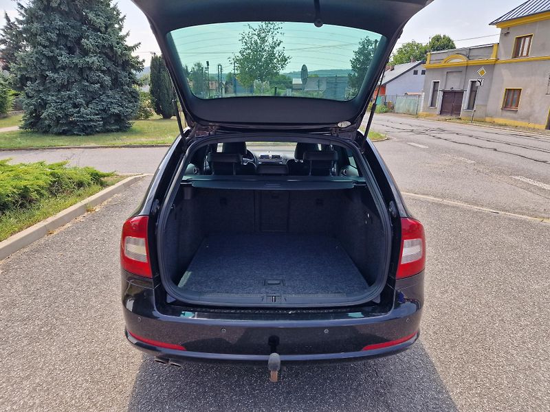 Škoda Octavia RS 2,0TDI 125KW VÝHŘEV TAŽNÉ  - fotka 9 z 19