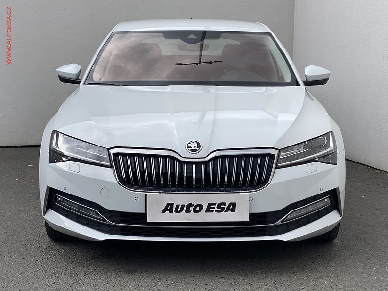 Škoda Superb (2020) 2.0 TDi, 2.maj,ČR, L&K, DSG - fotka 2 z 21