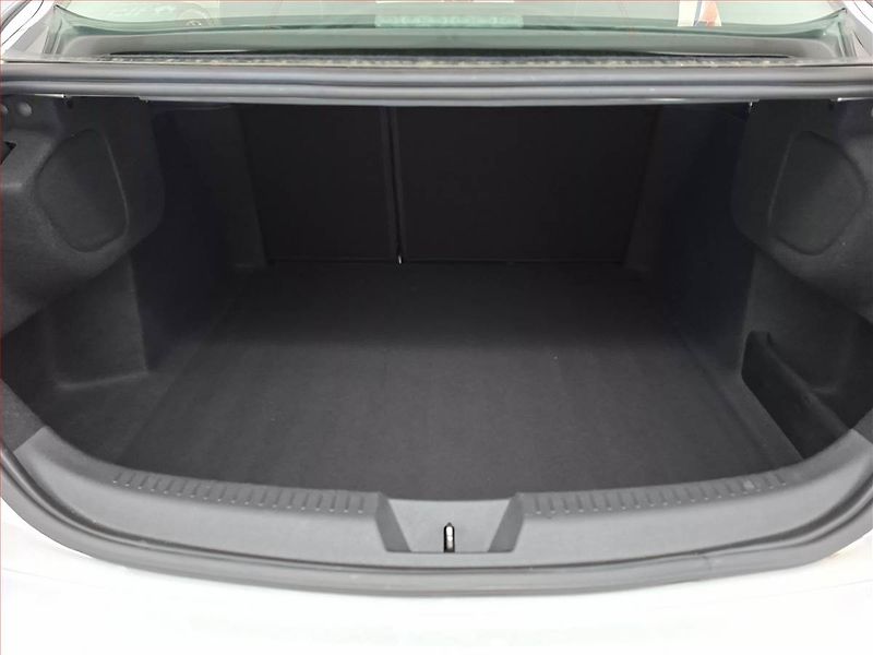 Renault Mégane (2017) 1.5 dCi, Automat, Kůže, Navi - fotka 14 z 19
