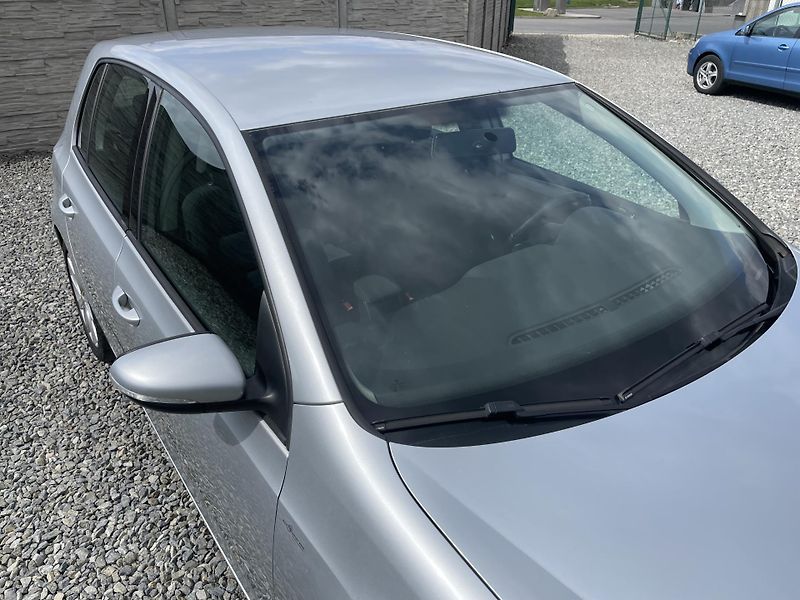 Volkswagen Golf 1.6TDi 105PS  6 HIGHLINE TOP!! - fotka 64 z 176