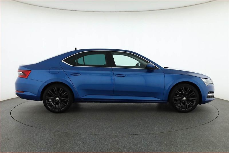 Škoda Superb (2022) 1.5 TSI - fotka 6 z 21