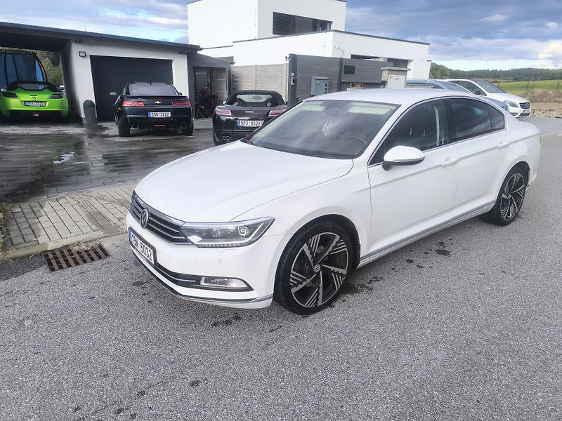 Volkswagen Passat 2.0TDI,95TKM,MAX VÝBAVA,MASÁŽE - fotka 1 z 23