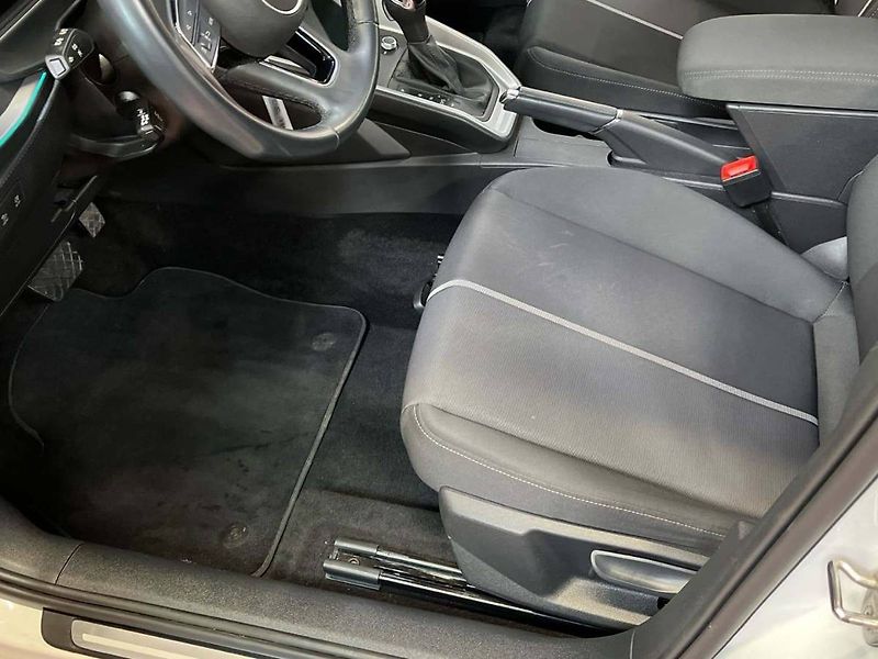 Audi A1 (2022) Sportback 1.0 30 TFSI Advanced - fotka 14 z 20
