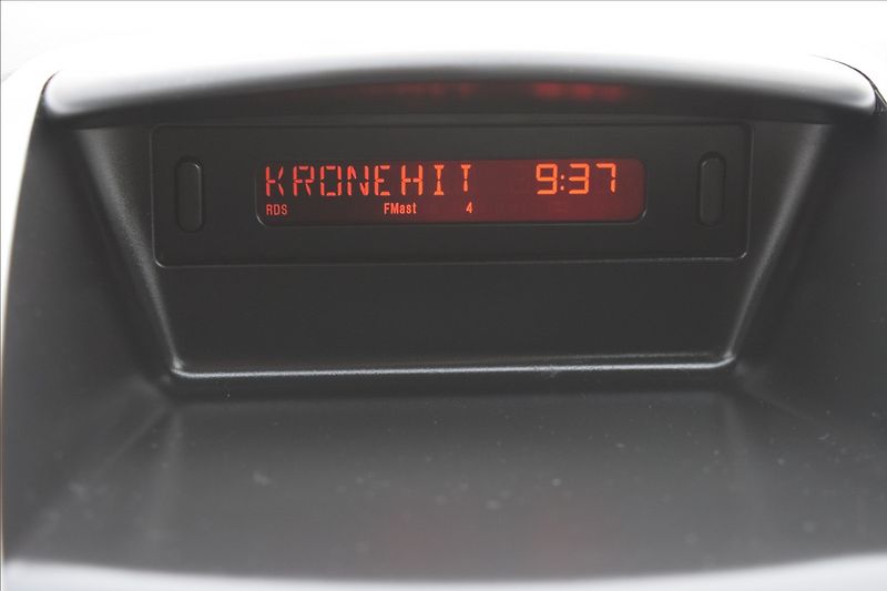Peugeot 206 1,4 i (TU3) 54KW SERVISKA ALU - fotka 35 z 41