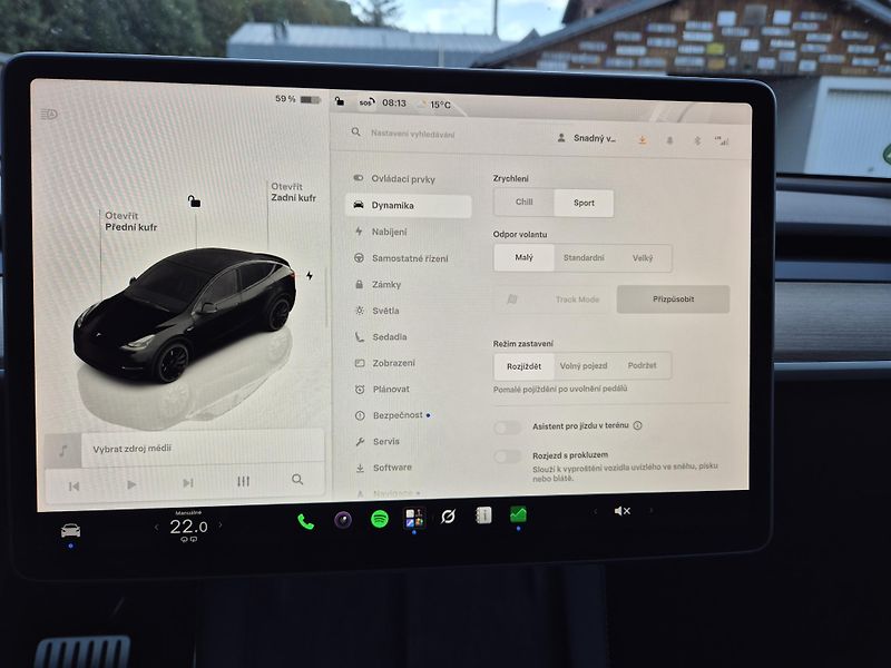 Tesla Model Y PERFORMANCE 393kw 21ALU 93,0% - fotka 21 z 48